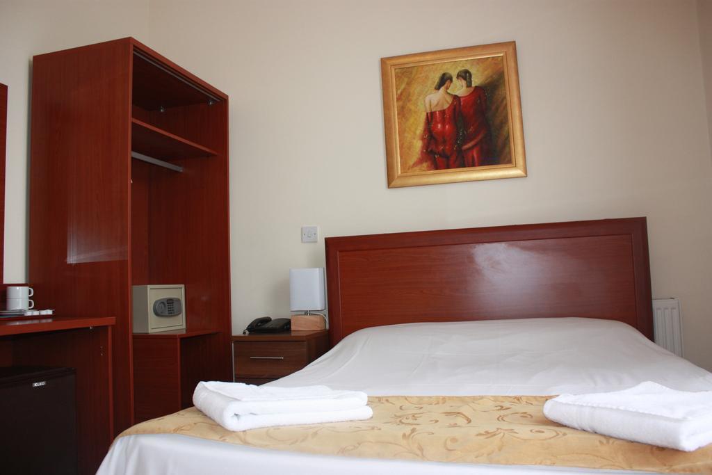 Corner House Hotel Londres Quarto foto