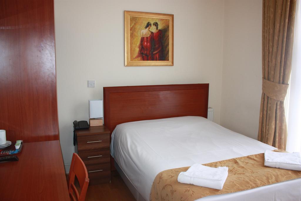 Corner House Hotel Londres Quarto foto